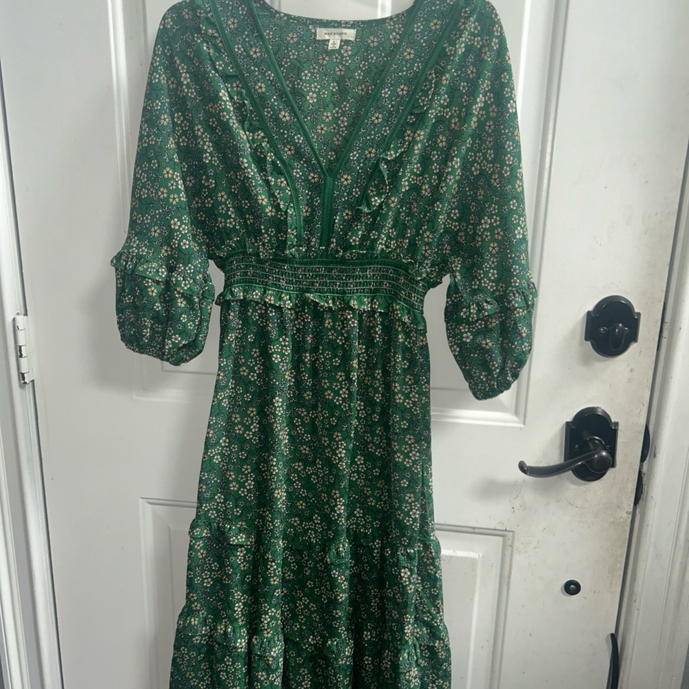 Max Studio Green Sundress with Bishop Sleeves - Picture 2 of 16